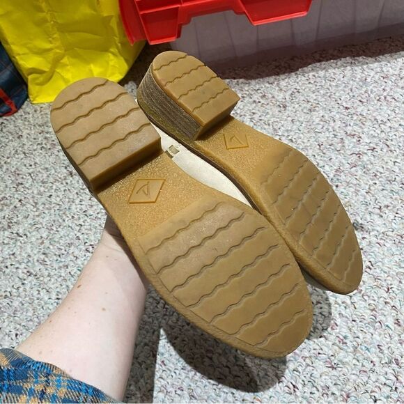 Sperry Women’s Beige Suede Chelsea‎ Ankle Boots | Low Heel Classic Modern Style - Picture 7 of 7